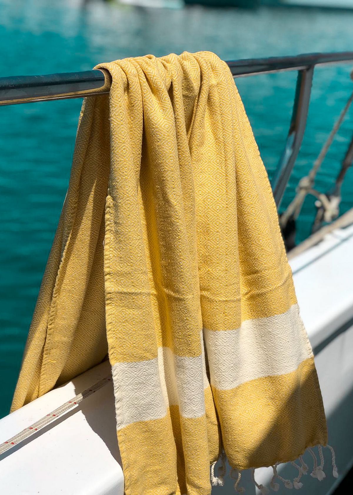 Kitrino Towel